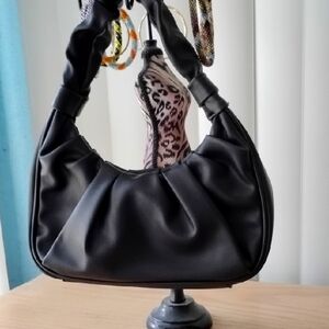 Elegant Black Women's Bag